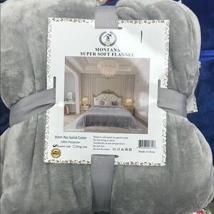 Super Soft Flannel Gray Bedding Set